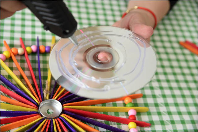 基金按相对排名的位置高低分为：优秀、良好、一般、不佳