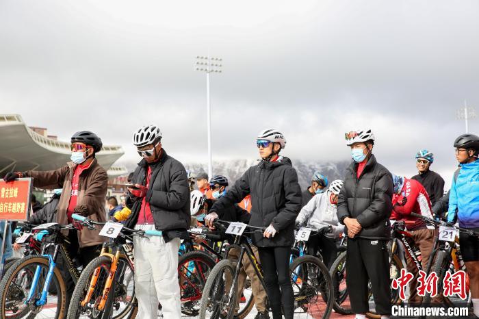 在拉萨春风里开启的二〇二三西藏登山大会盛大