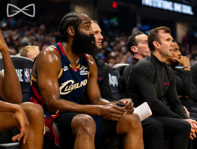 哈登独木难支骑士惨败绿军 球队内线短板暴露