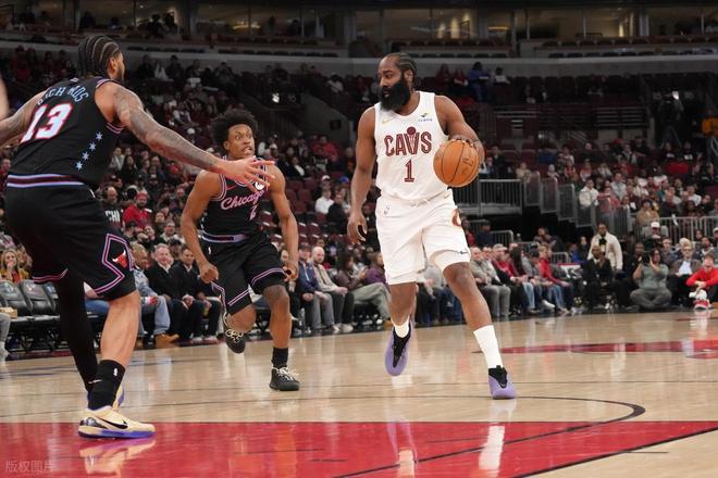 哈登36+7+9率骑士客场险胜公牛