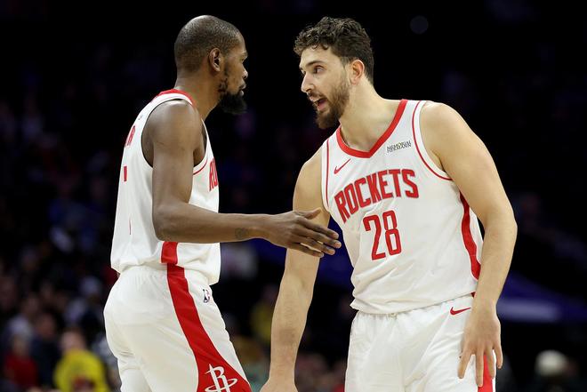 火箭迎战76人关键战 决胜排名归属